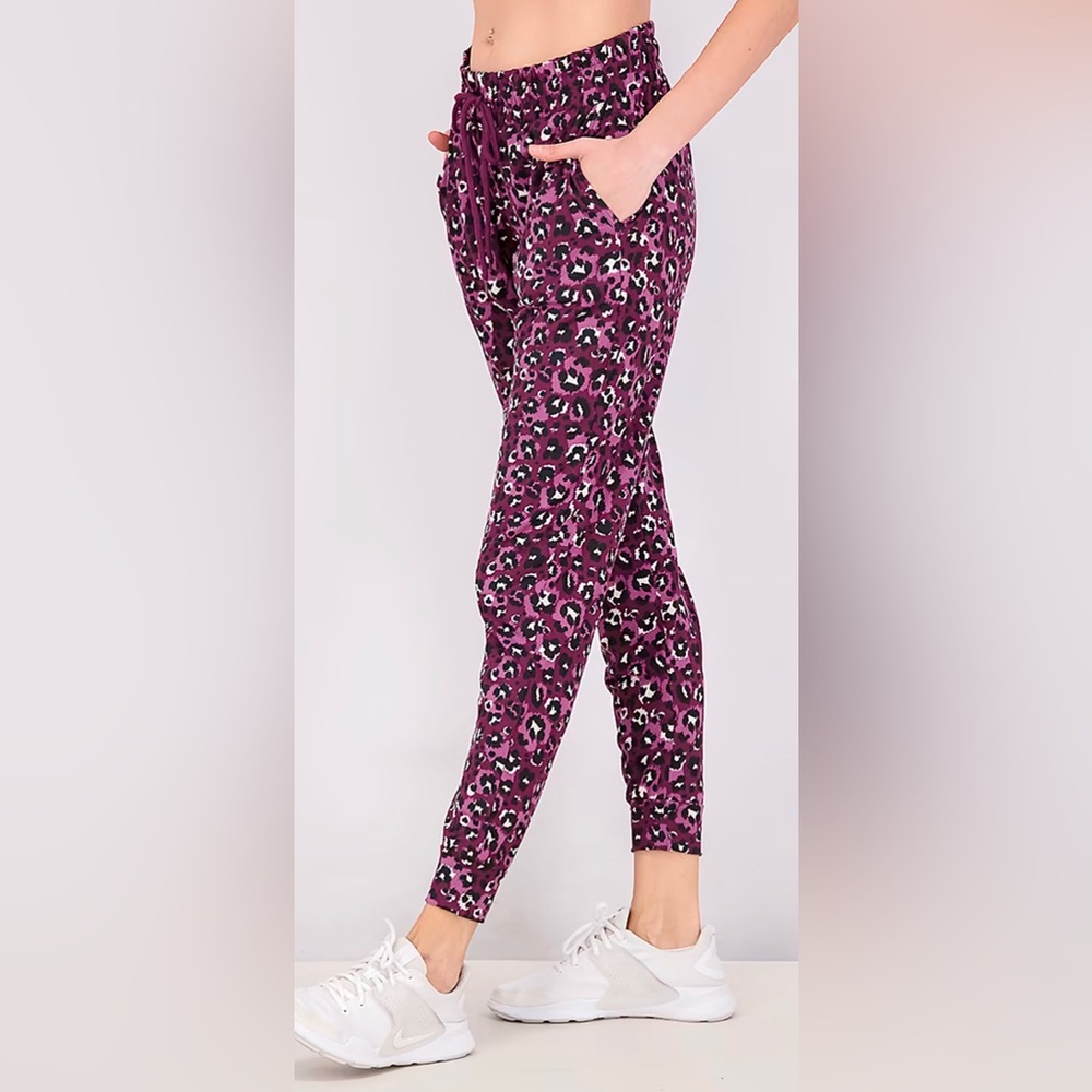 NWT Women’s Fit Collective Burgundy Leopard Print Plus Size Joggers